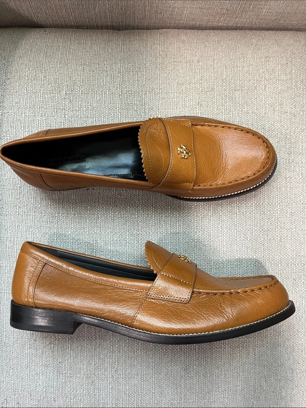 NEW Tory Burch Classic Leather Loafer Size 10.5